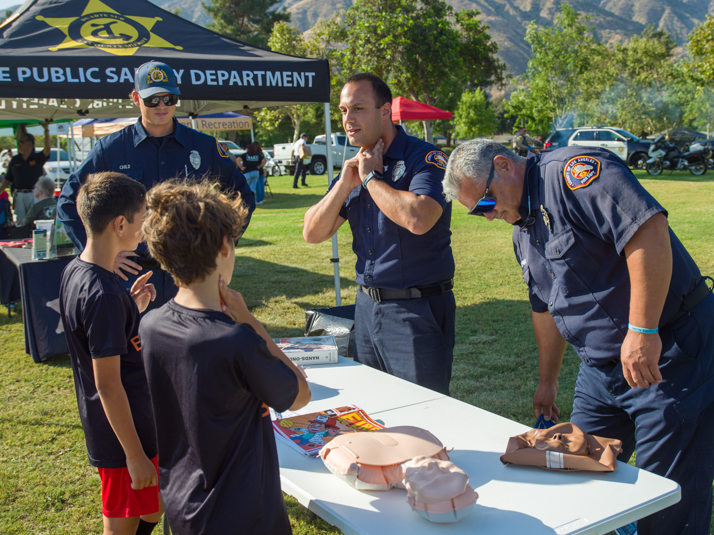 LACoFD Teaches Hands-Only CPR at National Night Out Events - Fire ...