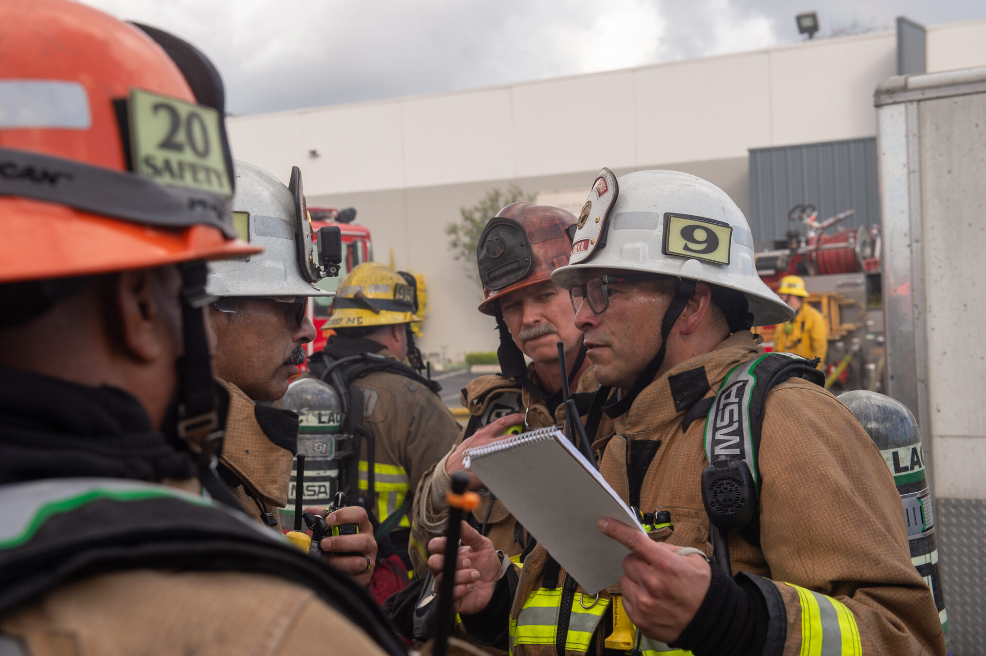 On Wednesday, February 7, 2024, at 1:20 p.m., County of Los Angeles Fire Department (LACoFD) firefighters responded to a report of a commercial building fire in the City of Carson.